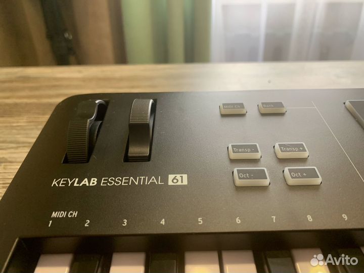 Midi-клавиатура Arturia KeyLab Essential 61 MK3