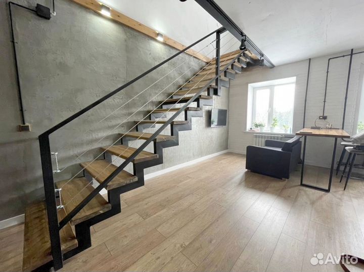 Лестница на металлокаркасе