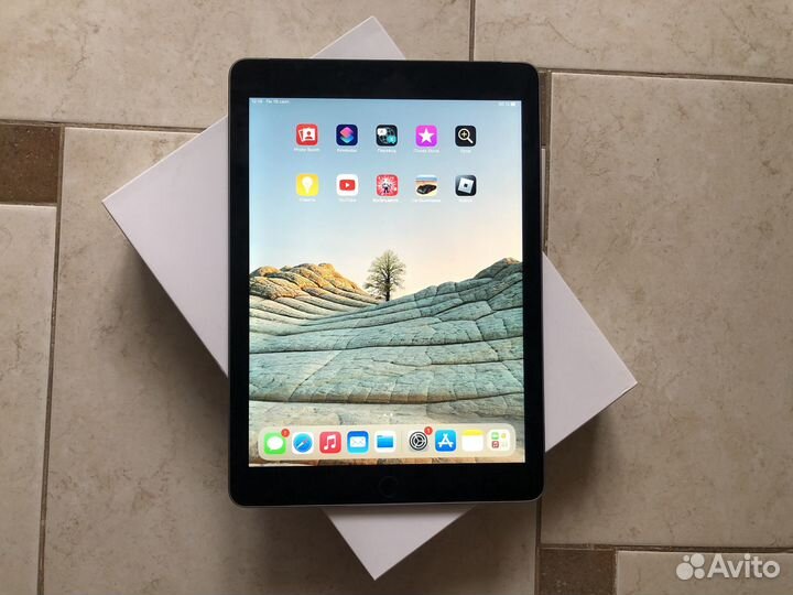 iPad 5 2017 32gb WiFi,Sim