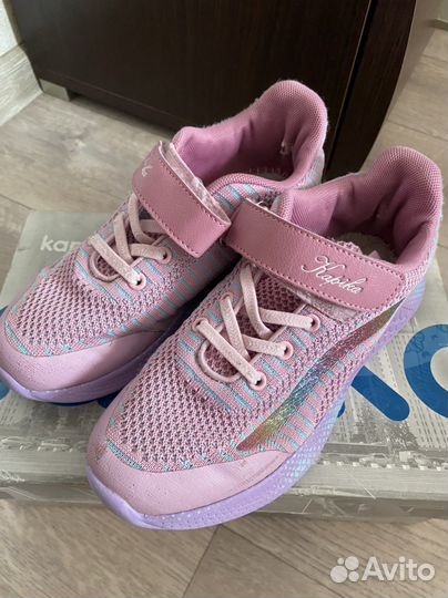 Кроссовки детские