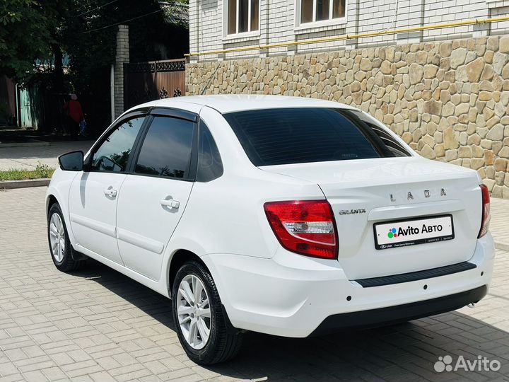 LADA Granta 1.6 МТ, 2021, 40 100 км