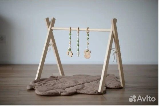 Тренажер Монтессори (развивающая дуга)