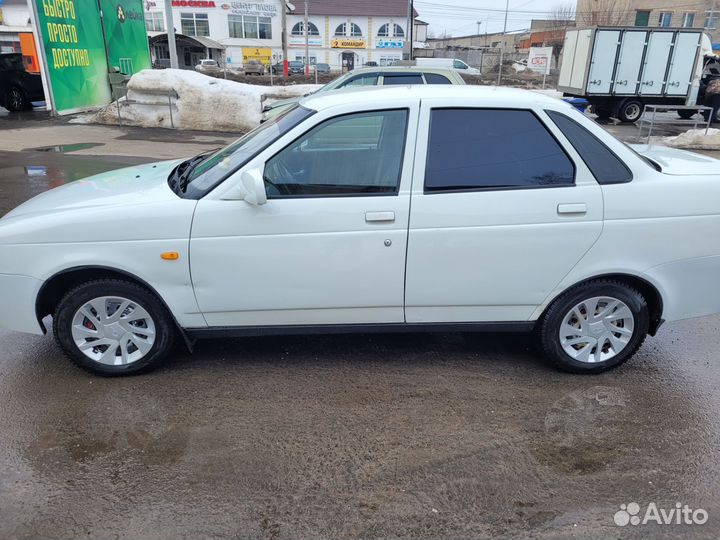 LADA Priora 1.6 МТ, 2011, 180 000 км