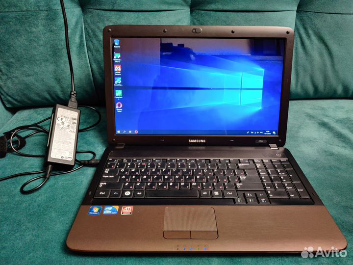 Ноутбук samsung R540