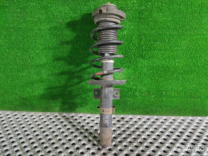 Амортизатор передний Volkswagen Polo 4 2001