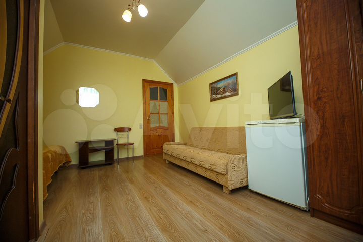 Комната 20 м², 2/3 эт.
