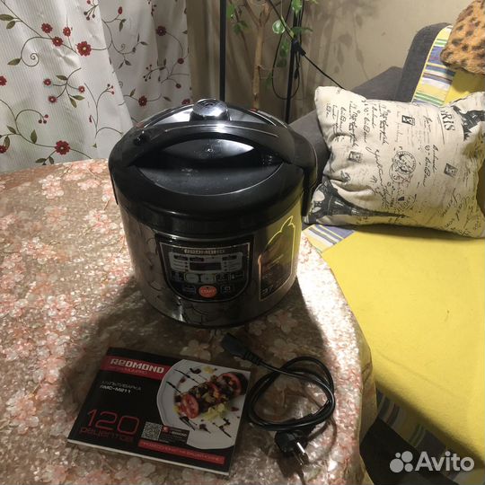 Мультиварка Redmond rmc-m211