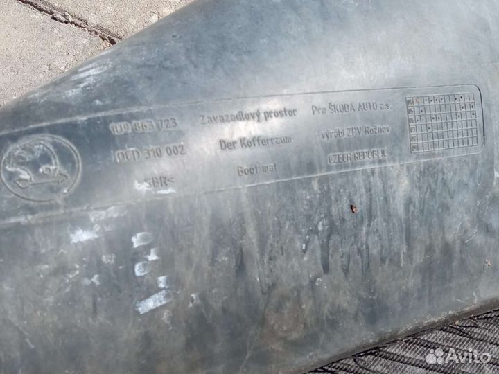 Коврик в багажник октавиа тур