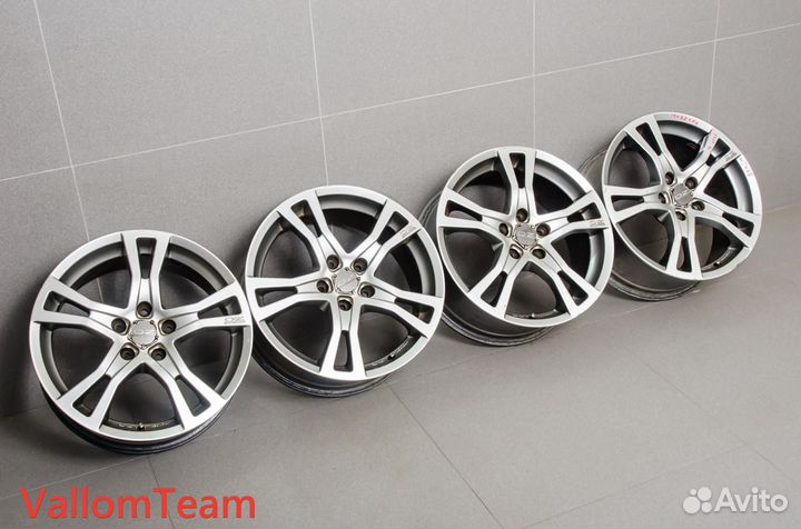 Лот W24718 Итальянские 17-е диски OZ