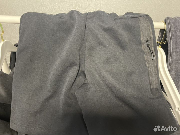 Шорты Nike Tech Fleece