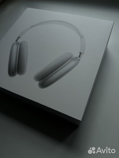 Коробка от airpods max