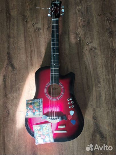 Акустическая гитара belucci с чехлом