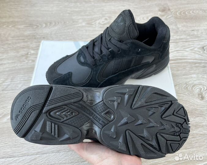 Кроссовки мужские Adidas yung 1, р.41