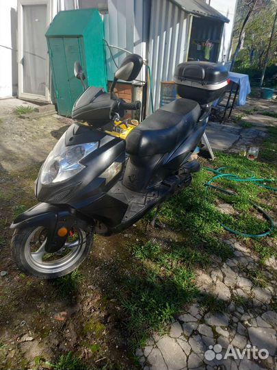 Продаю скутер 50/80сс
