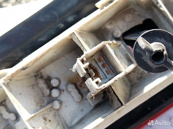 Фонарь задний правый Ford Fusion 1.4 fxja 2006