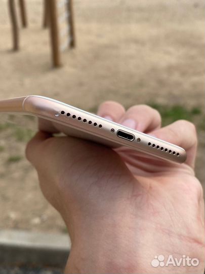 iPhone 8 plus весь в оригинале