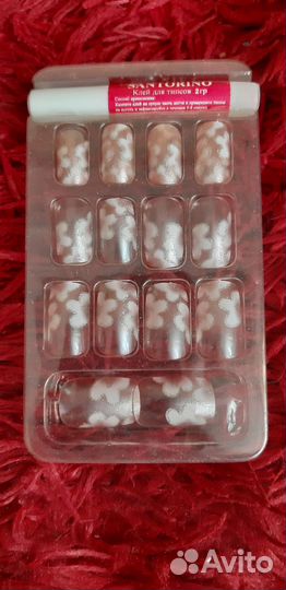 Накладные ногти с клеем