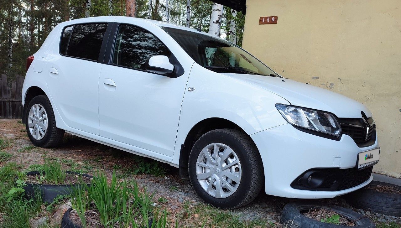 Renault Sandero: фото владельца