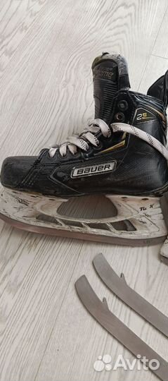 Коньки хоккейные Bauer 2s размер 4