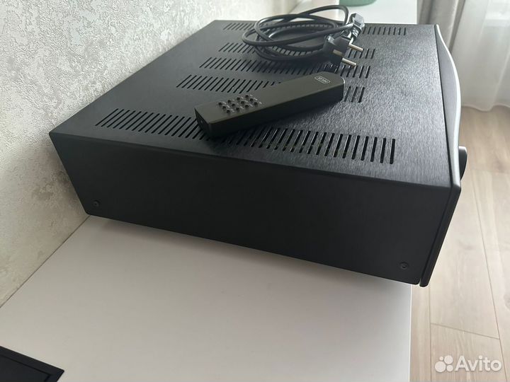 Hegel H200