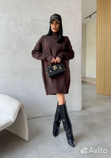 Женский свитер Balenciaga оверсаз удлиненный