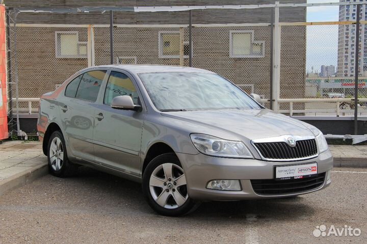 Skoda Octavia 1.6 AT, 2011, 132 516 км