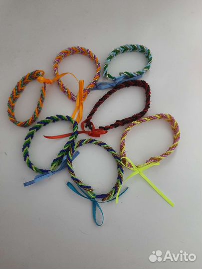 Браслет из бисера