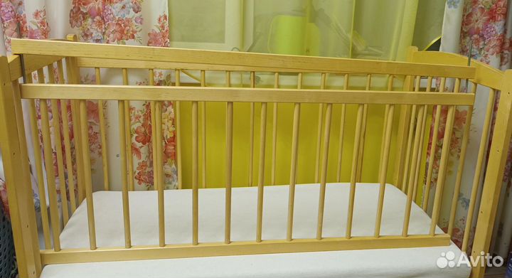 Детская кроватка
