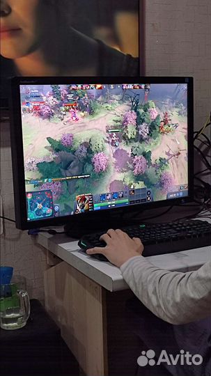 Монитор Samsung