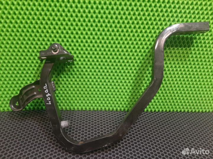 Петля крышки багажника Renault Logan 2005-2014