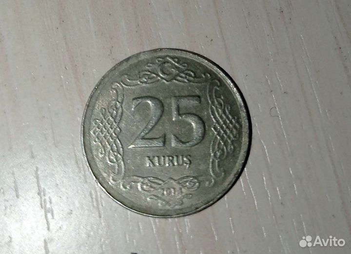 Монета цветная