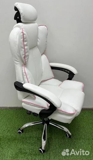 Компьютерное офисное кресло с массажем (новые)