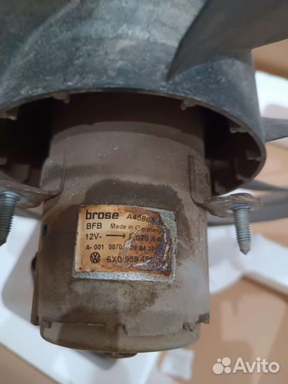 Диффузор радиатора мотор agu 1.8