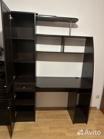 Компьютерный стол