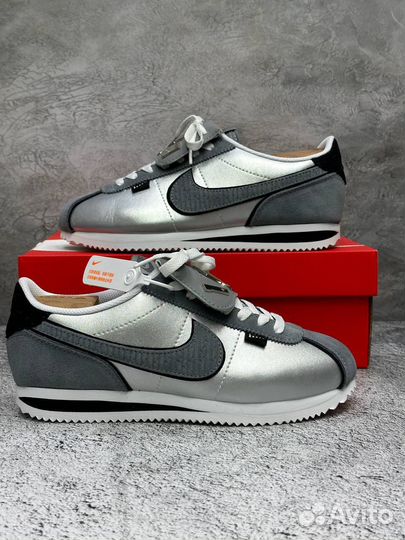 Кроссовки Nike cortez