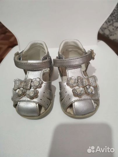 Босоножки для девочки