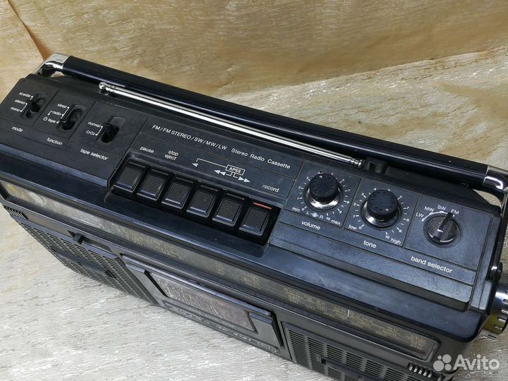 Sharp, Universum, Luxor магнитолы