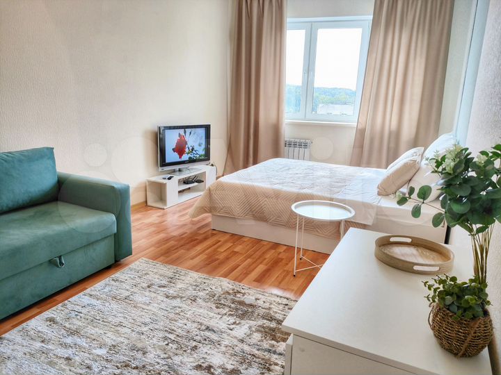 2-к. квартира, 48 м², 8/17 эт.