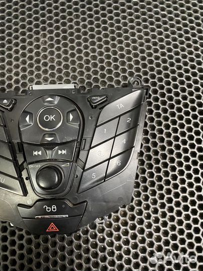 Панель управления Ford focus 3