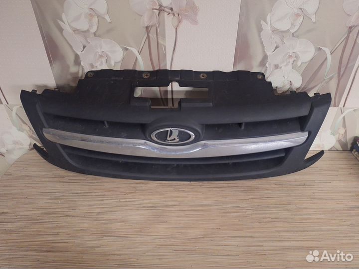 Решетка радиатора гранта