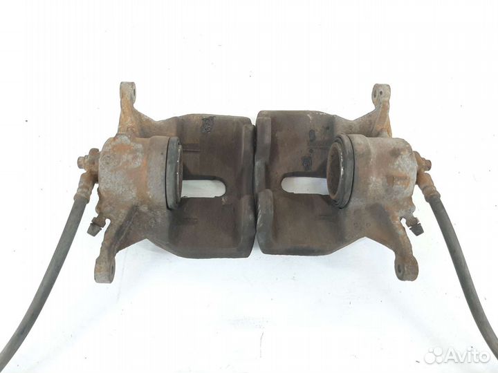 Суппорт передний Шкода Октавия а7