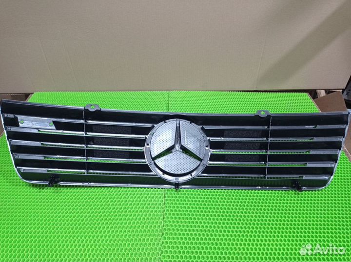 Решетка радиатора Mercedes-Benz Sprinter901 6-2000