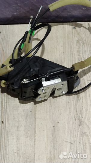 Замок зад двери infiniti QX60 Лев