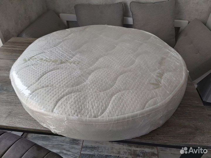 Комплект постельного белья для круглой кроватки