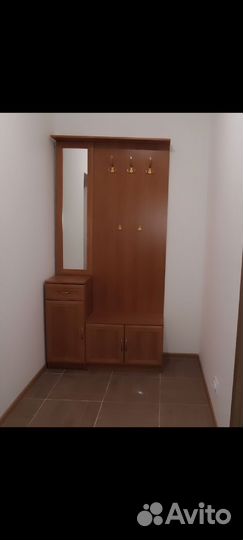 Прихожая с зеркалом