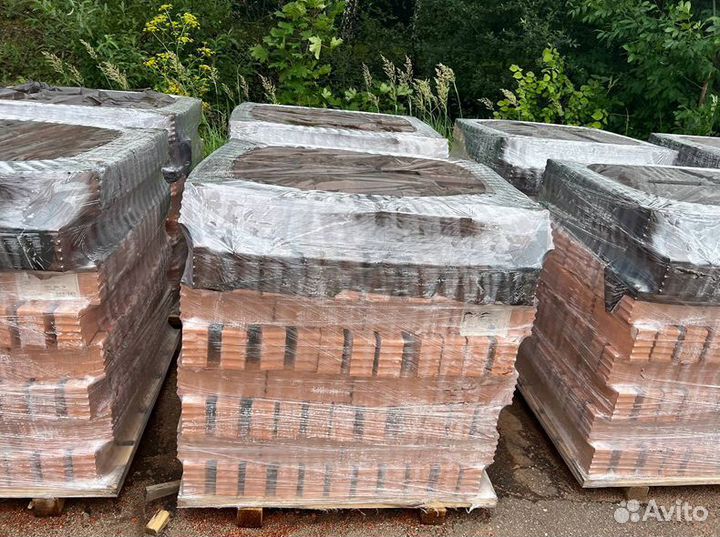 Красный кирпич