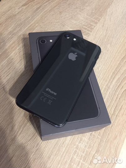 Телефон iPhone 8 64 gb