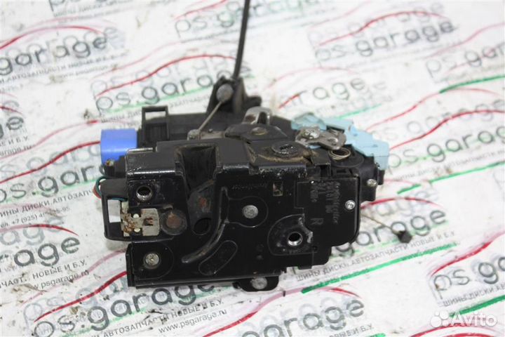 Замок двери задней правой Skoda Octavia (A5 1Z)