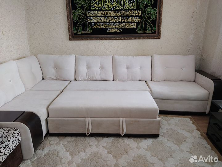 Большой угловой диван бу