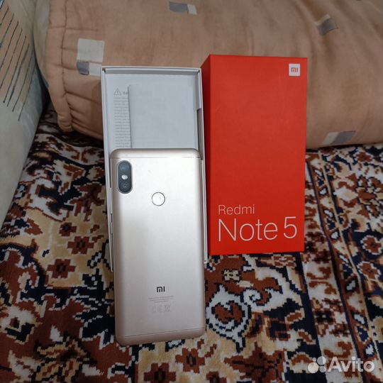 Xiaomi Redmi Note 5, 3/32 ГБ